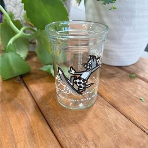 Vintage Tom and Jerry Welch's Surfing Cat Glass